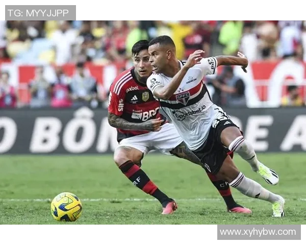 巴拉竞主场迎战圣保罗期待精彩对决双方争夺胜利的关键时刻